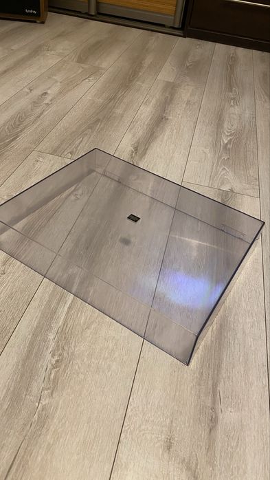 Pokrywa gramofonu  Frequency generator servo