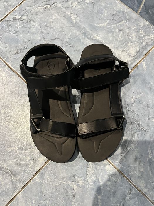 босоніжки жіночі