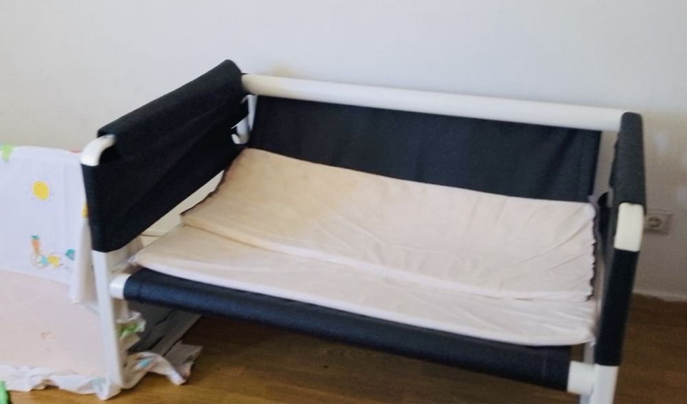 Sofá de 2 lugares em ótimo estado – branco e cinzento