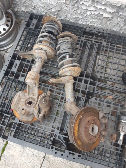 Стойки амортизатора передние R13 Ланос Сенс