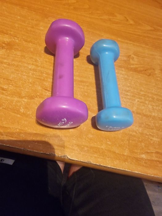 Sprzedam hantelki  0,75 i 0,5kg