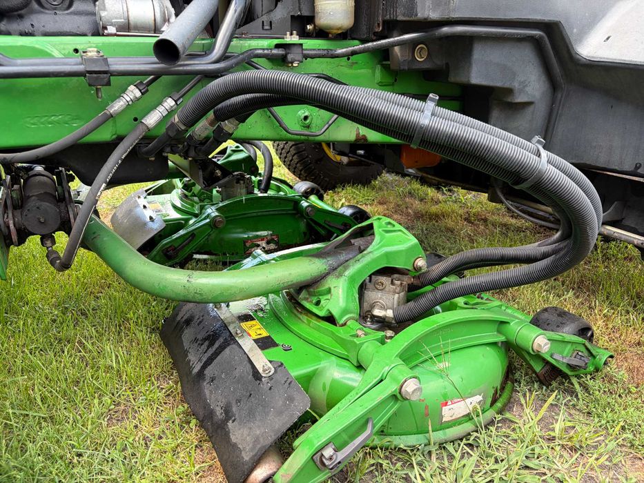 Kosiarka Samojezdna Do Dużych Powierzchni Traktorek John Deere 8800 TerrainCut 5 Kosisk 230CM