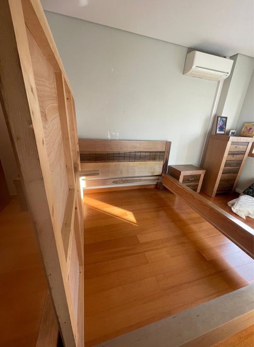 Quarto Completo Casal Moderno Alemão | Cama + Colchão + 2 Mesas + Camiseiro + Espelho