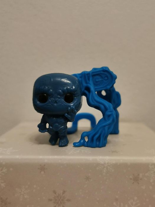 Figurka Kinder Joy Stranger Things