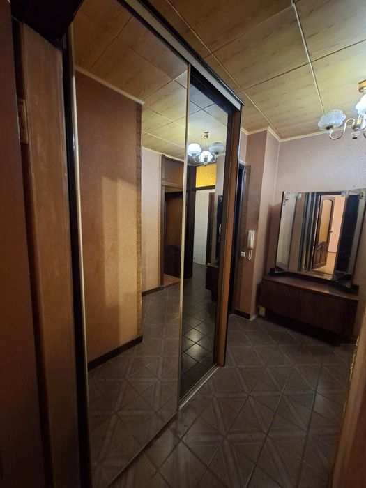 Продам 2 квартиру м.Студентческая ул.Валентиновская д.7