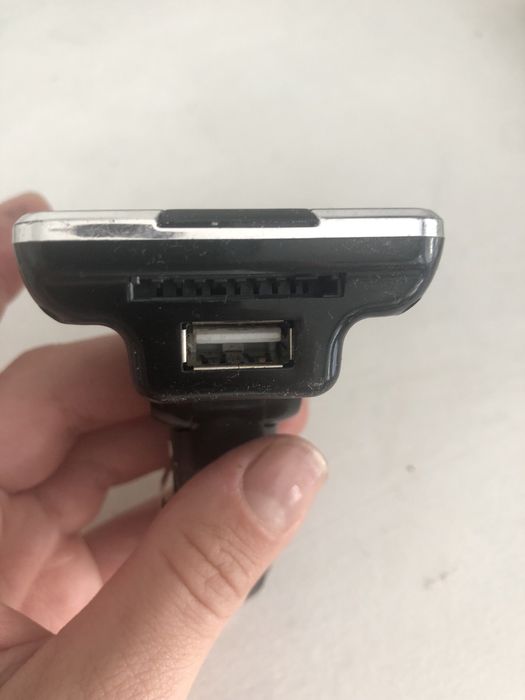 Transmiter samochodowy