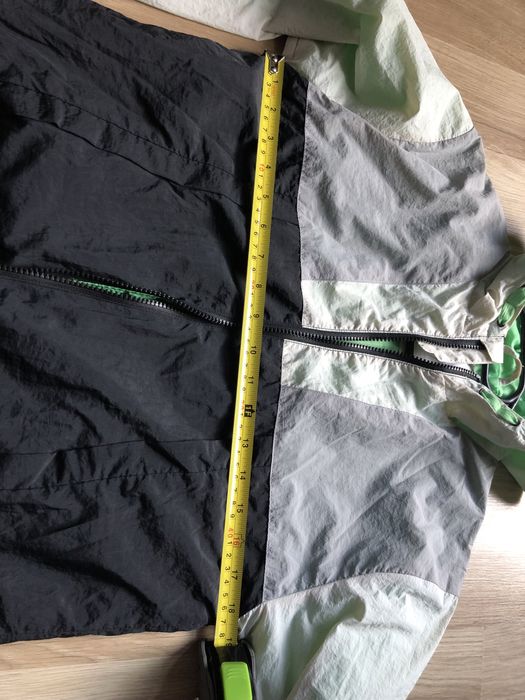 Kurtka wiatrówka chłopięca 158