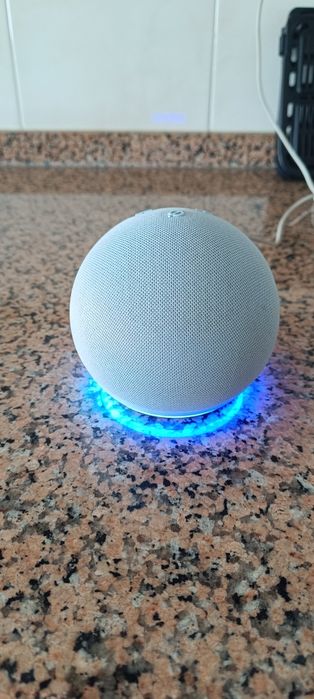 Echo Dot 5th Generation with Clock471214062379345921