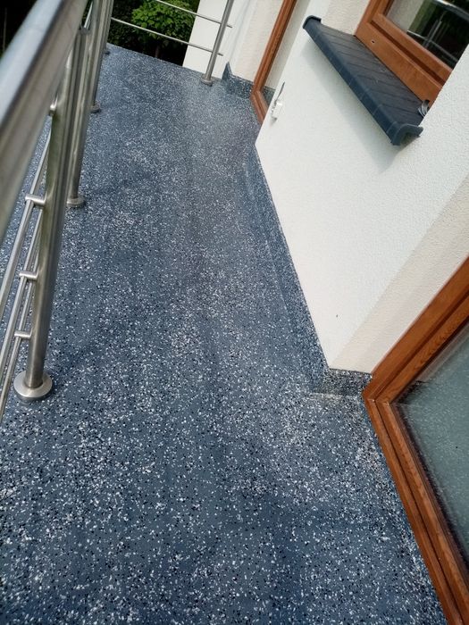 Posadzki żywiczne tarasy balkony  garaże schody  naprawy dachów