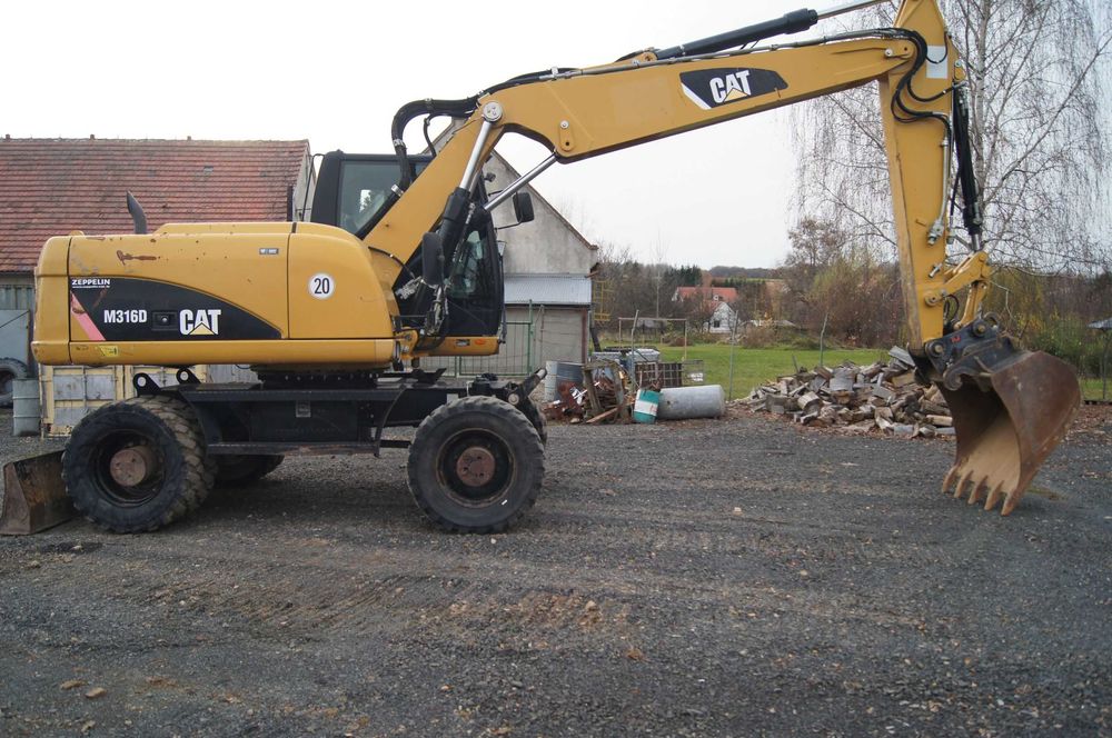 Koparka kołowa CAT 316