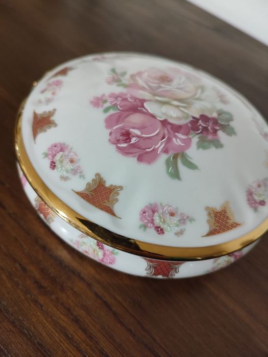 Guarda jóias em porcelana