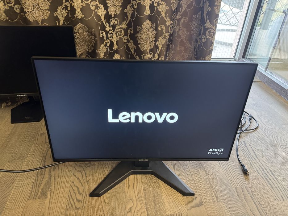 Монітор LENOVO R27s