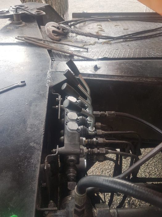 Гидрораспределитель болгарский на автокран ГЯ Ивановец КС-3577 КС-3575