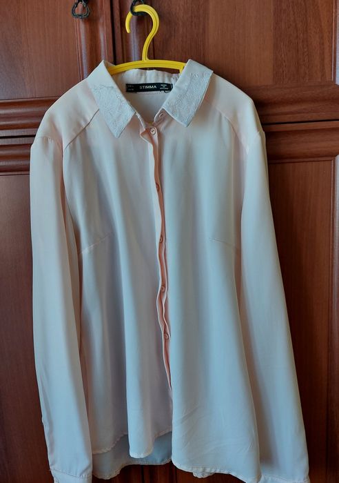 Рубашка в офіційному стилі