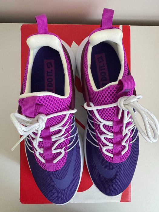 buty sportowe / do biegania Nike Women's Darwin Running Shoe  r. 39