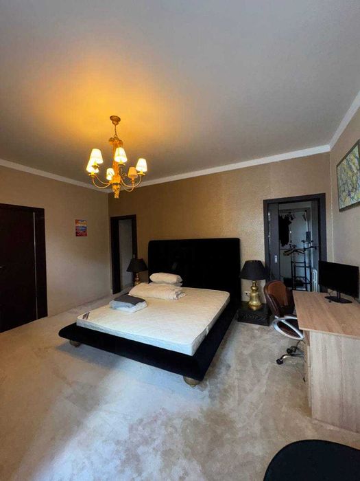 Продам квартиру в квартале от Соборной площади