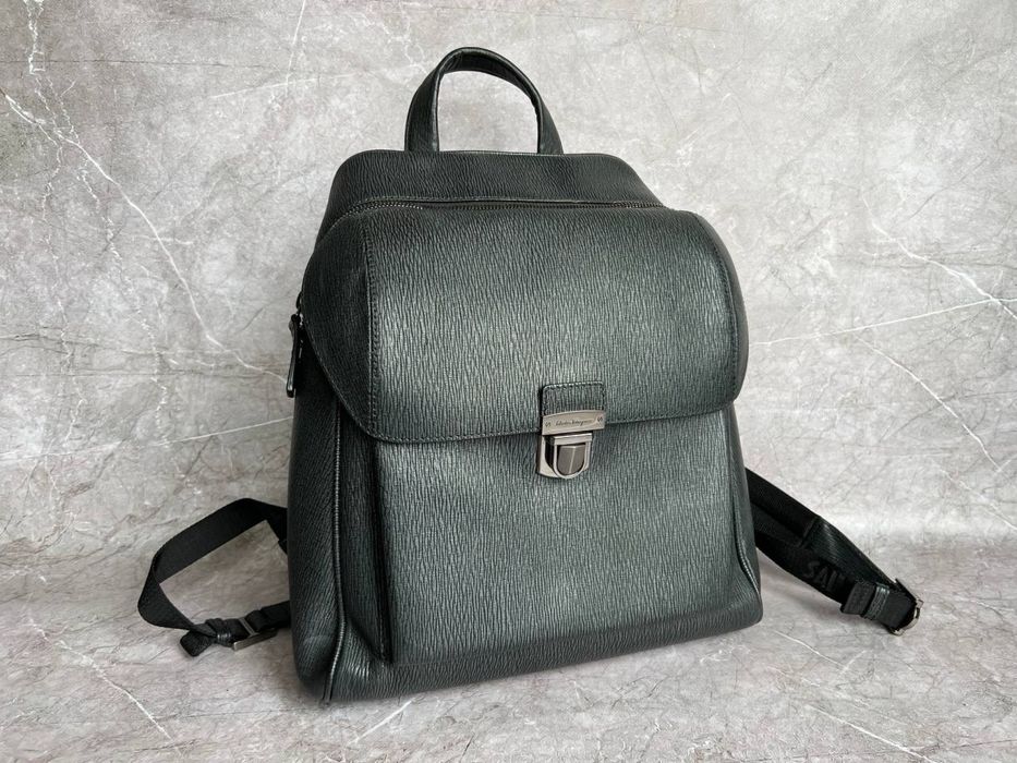 Salvatore ferragamo рюкзак кожаный мужской