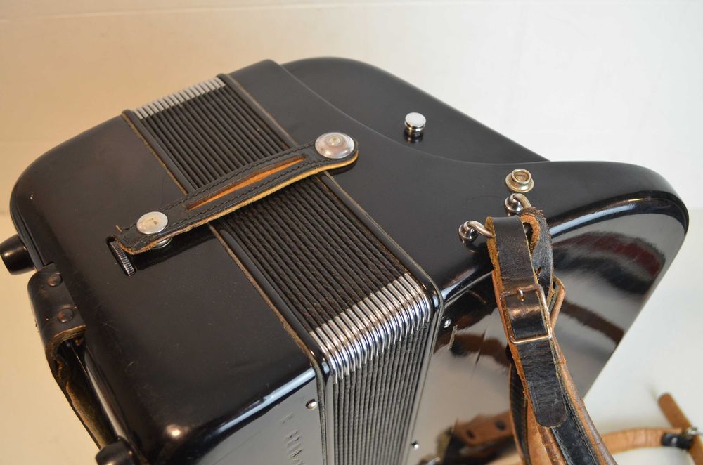 Concertina Adria 4Voz. N 06