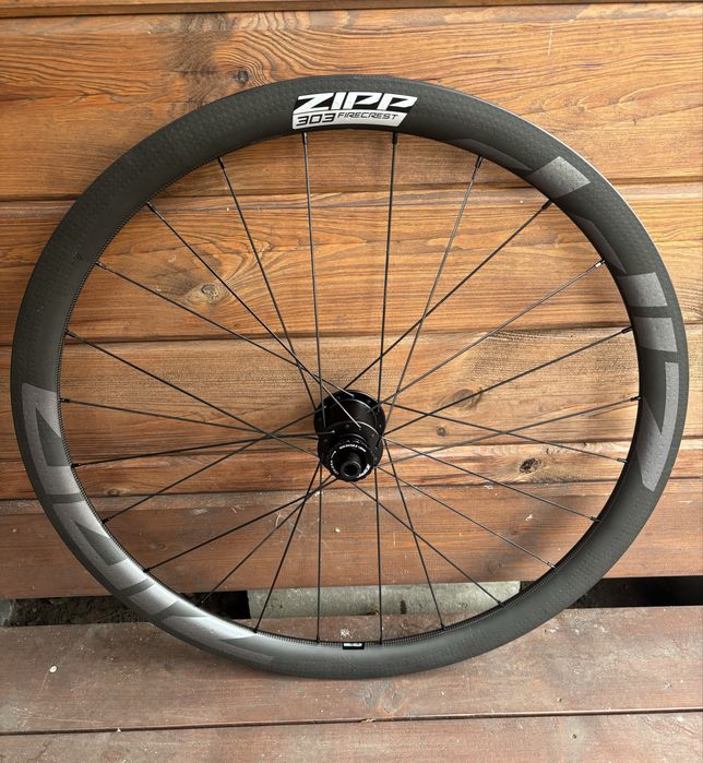 ZIPP 303 Firecrest、Continental GP5000STR ZIPP 303 Firecrest