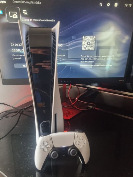 Ps5 com Leitor  + Comando oficial Sony  - Pode ser testada 

Não vendo