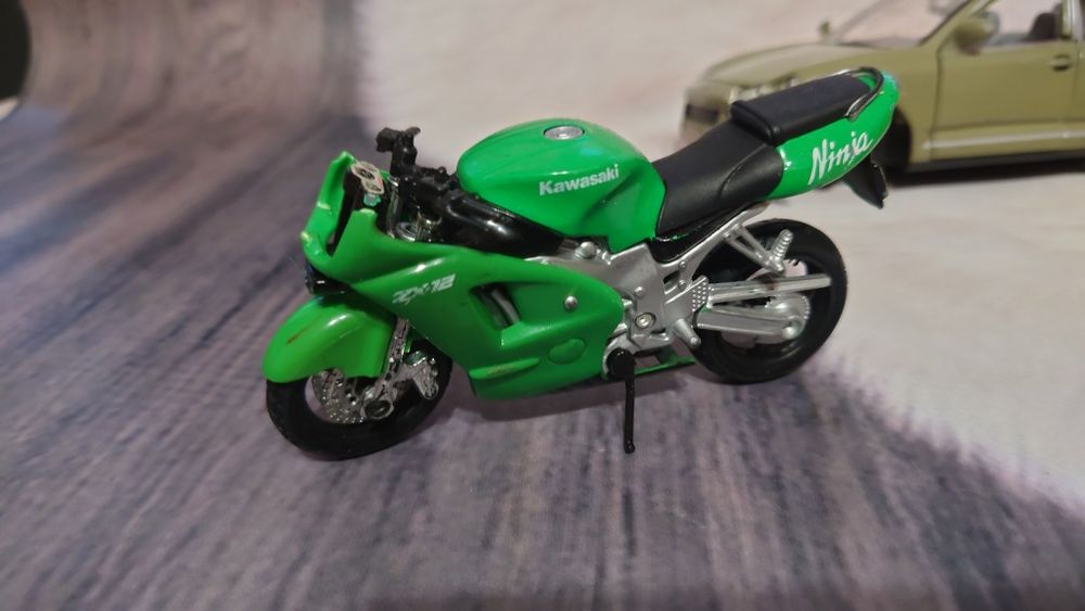 1/24 124 1/32 Коллекционные автомодели.Maisto.Welly.Motormax.Burago.