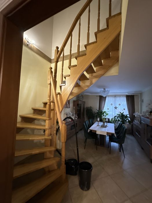 Sprzedam schody dębowe 17 stopni  3,26 mwysokie