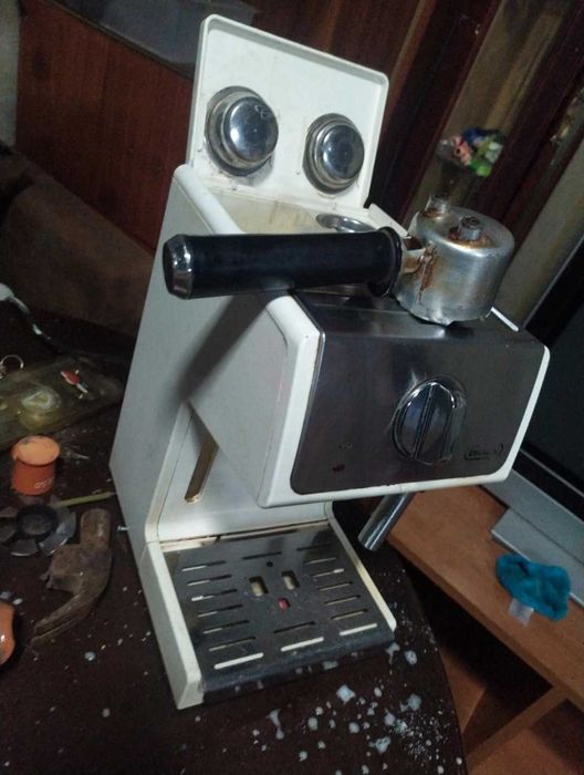 Máquina café c/manípulo deLonghi