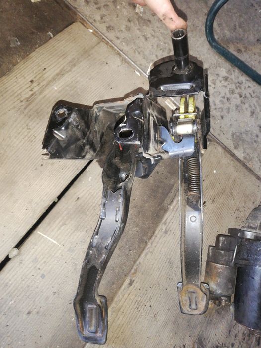 Педальный блок  ford sierra