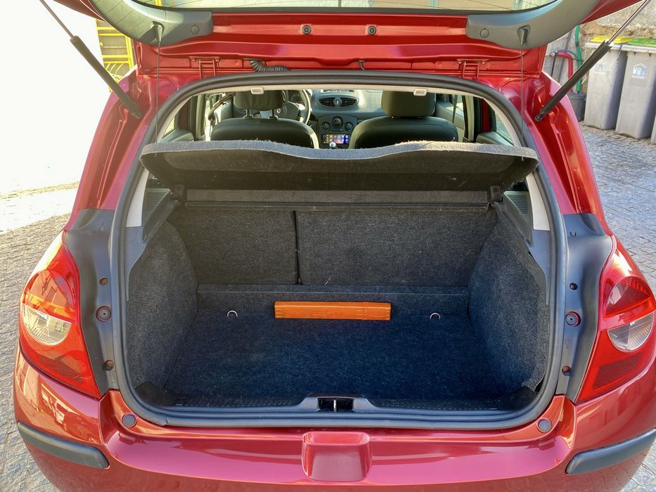Renault Clio 2006 - OTIMO ESTADO - CarPlay