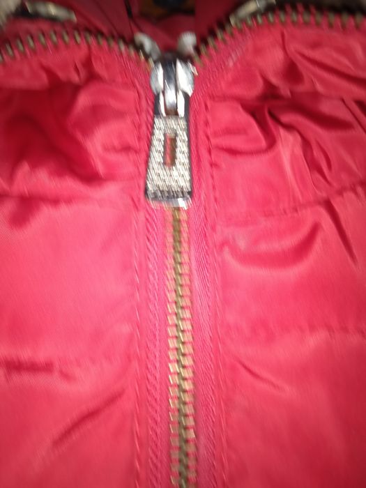 Продам женскую куртку