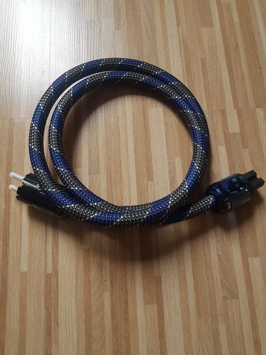 Kabel zasilający audio Oyaide 1.5m