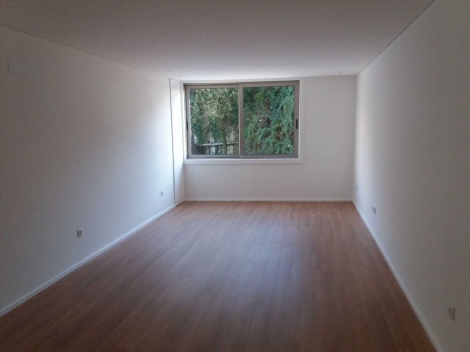 Arrenda-se Apartamento T2 no Edifício Alto da Vila