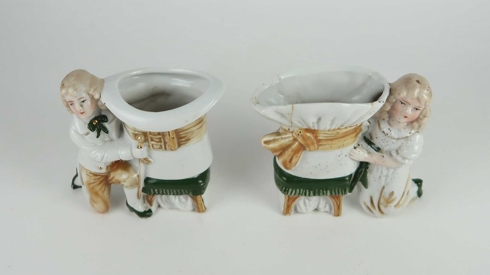 Par de floreiras de mesa em Porcelana - Alemanha