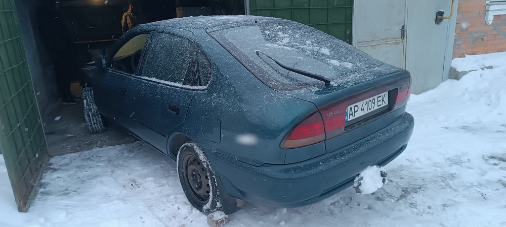 Крышка багажника Тойота Королла Е100