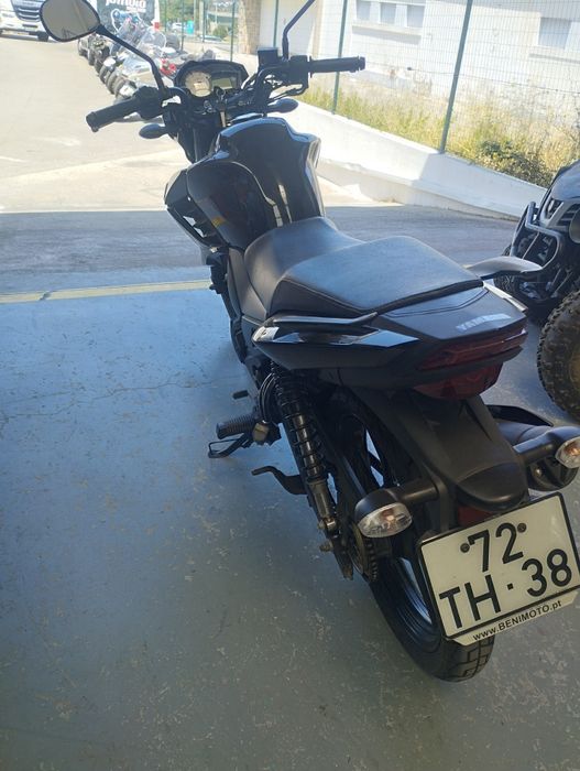 125 com apenas 4450km