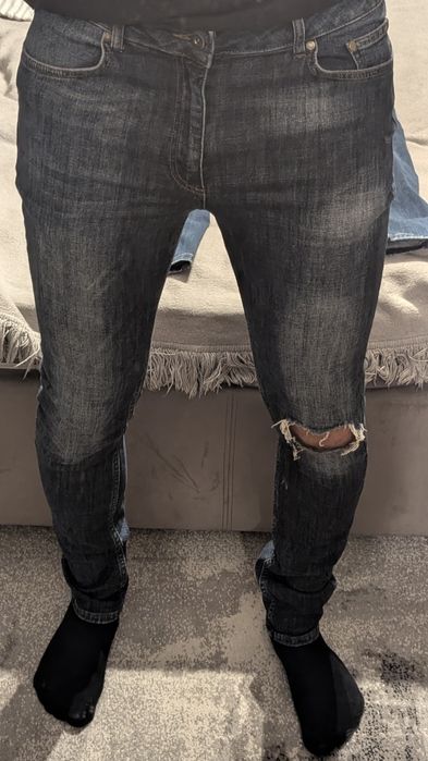 Spodnie jeansy dżinsy Pier One bawełna elastan dziura kolano 34/34