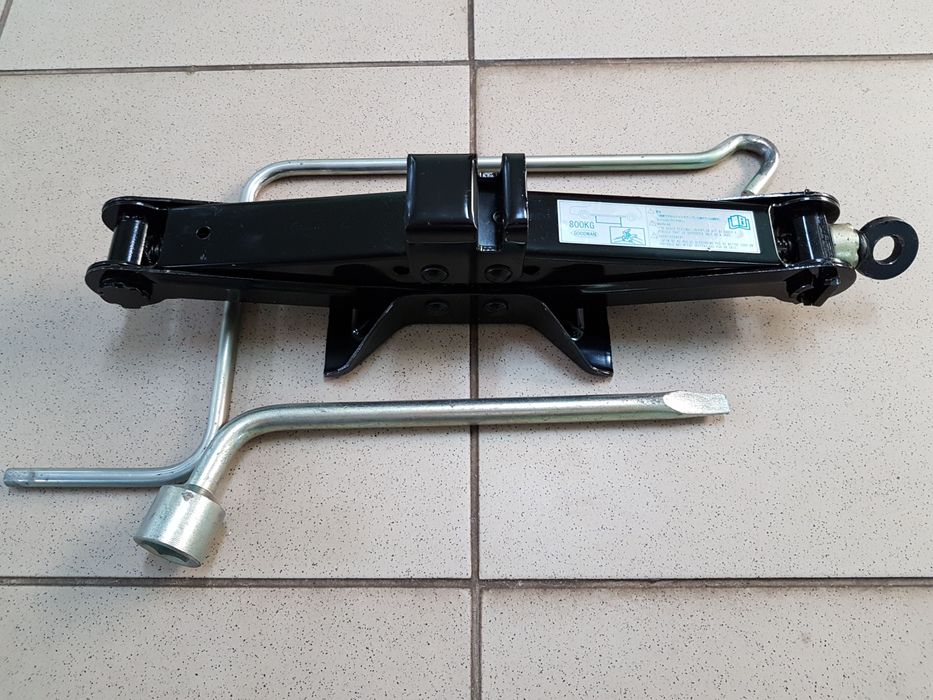 Mazda 1 2 3 5 6 Cx 5 Cx 7 Cx 9 и другие Домкрат ключи крюки аксесуары