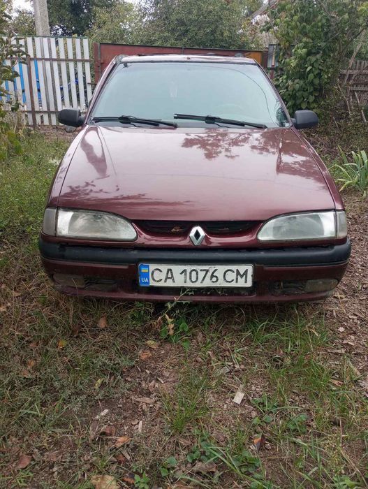 продам машину Рено 19 або обмін на Жигулі