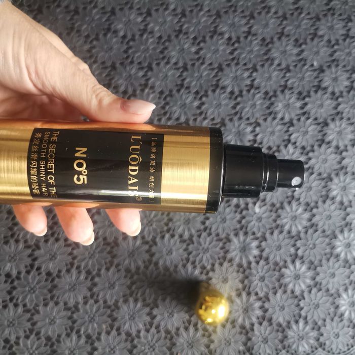 Spray do włosów nablyszczajaco wygładzający 200ml
