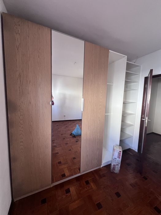 Movel castanho pinho