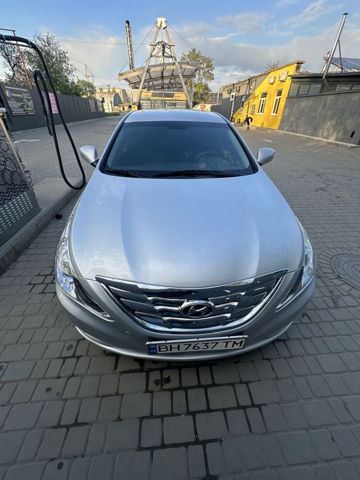 Hyundai sonata yf