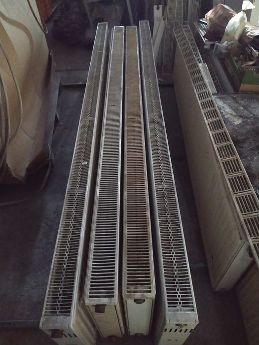 Grzejnik stalowy 240cmx50cm używany