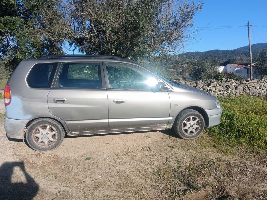 Mitsubishi space Star