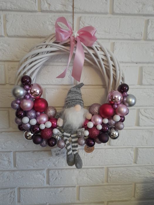 Piękny wianek świąteczny Handmade nowy