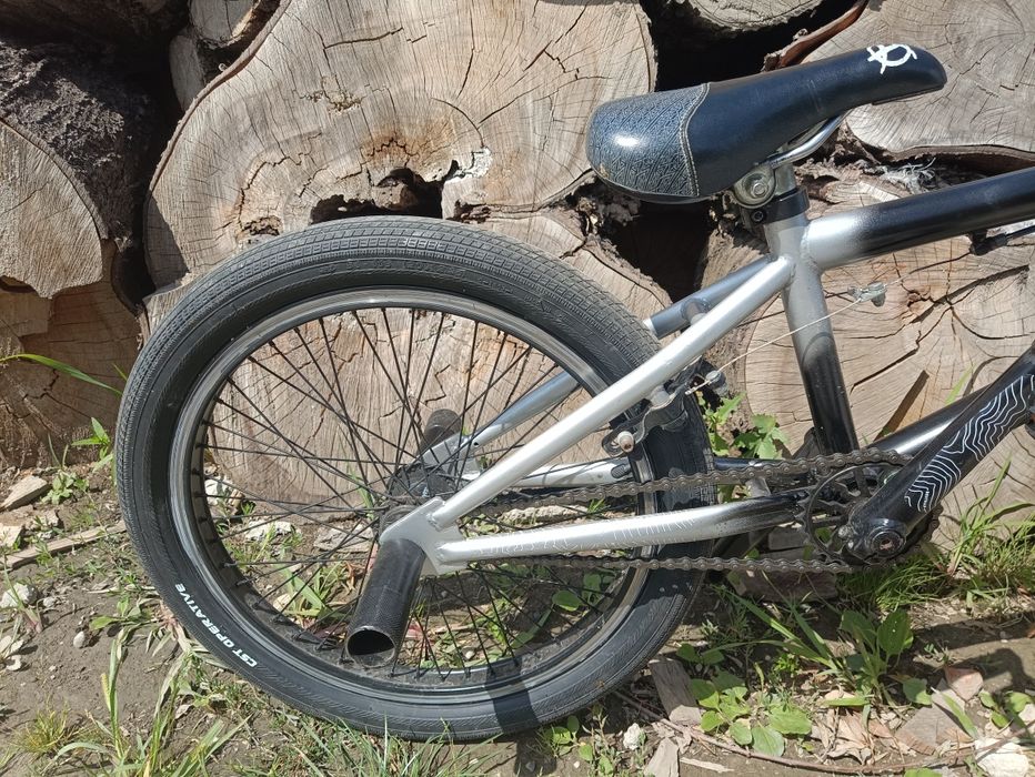 Rower BMX na sprzedaż.