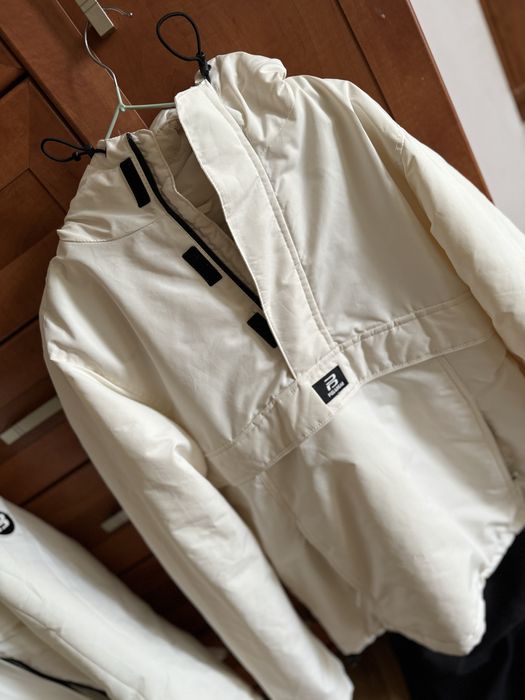 Spzedam 2 kurtki dla faceta i kobiety