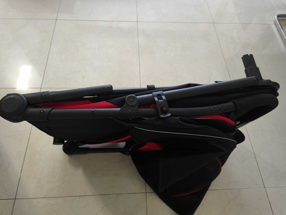 Carrinho Dobrável para Cães (Marca PawHut) - Capacidade de Carga 40 kg, 112x65x100 cm