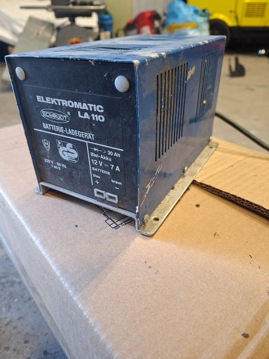 Energoblok do kampera