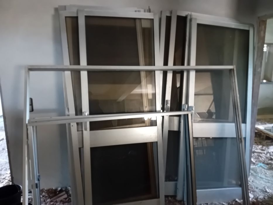 Janelas em alumínio