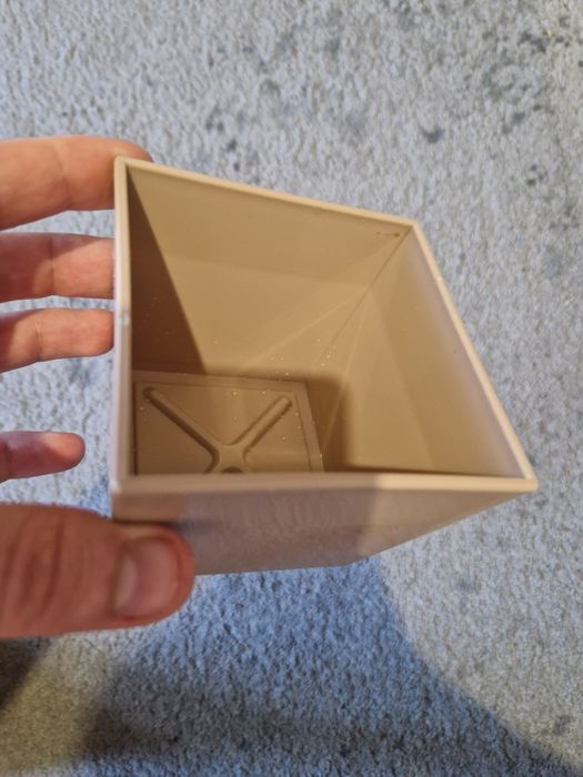 Вазон пластиковый бежевый 450мл